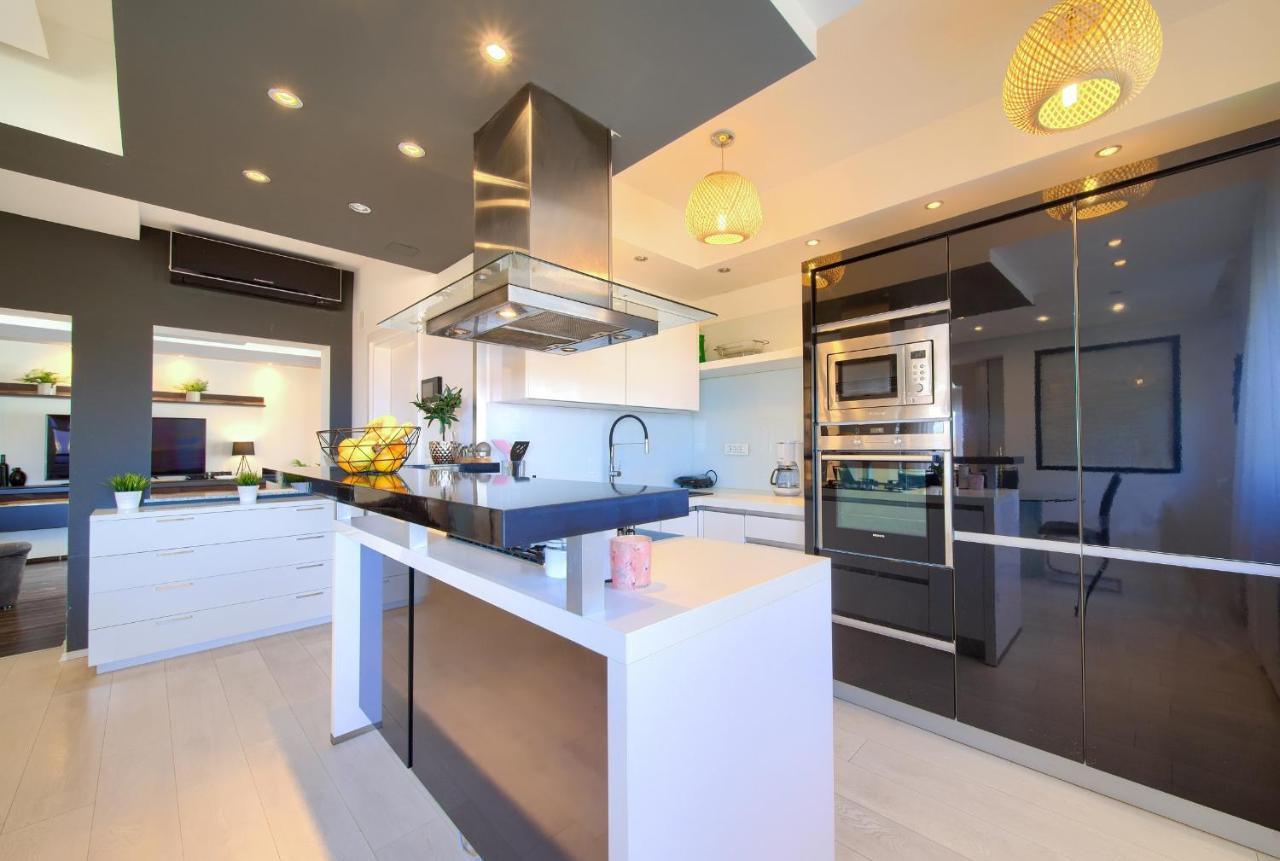 Luxury Apartments Vanessa, นยีวีเซ ภายนอก รูปภาพ